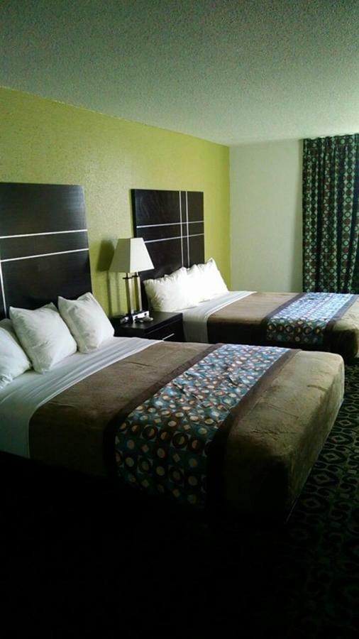 Travelodge By Wyndham トリントン エクステリア 写真