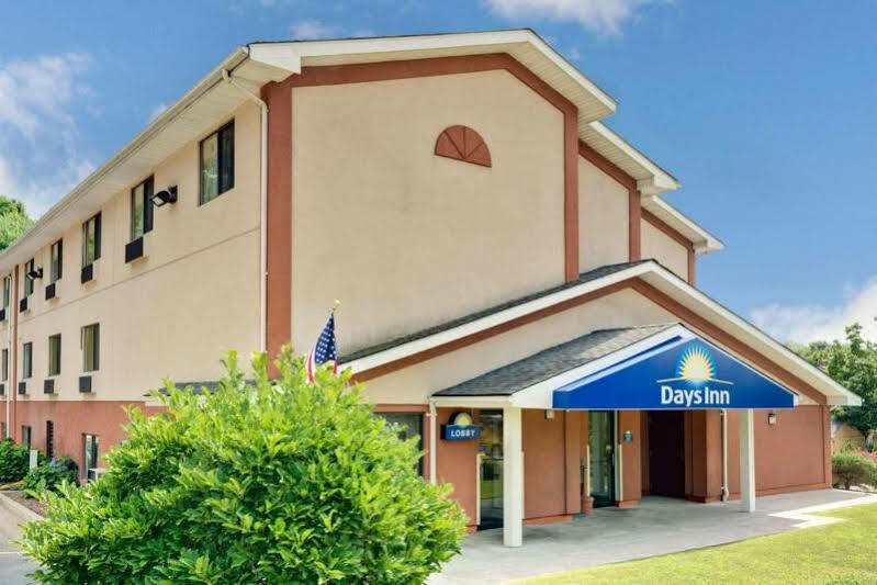 Travelodge By Wyndham トリントン エクステリア 写真